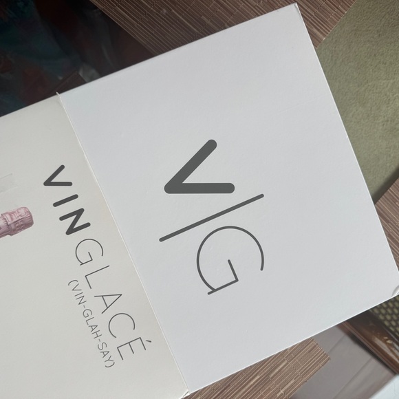 White Wine Chiller and Glass Set - perfect gift set - Picture 2 of 8